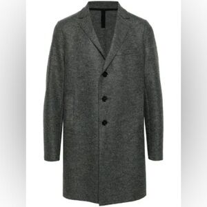 Harris Wharf London
Coat made of boiled wool